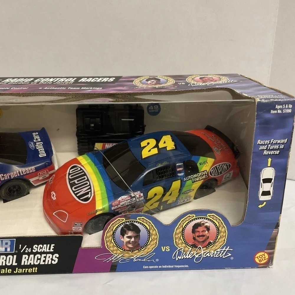 Vintage 1997 NASCAR 1/24 Toy Biz RC Racers Jeff Gordon vs Dale Jarrett 57090